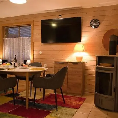 Doppelhaushaelfte In Holiday home
